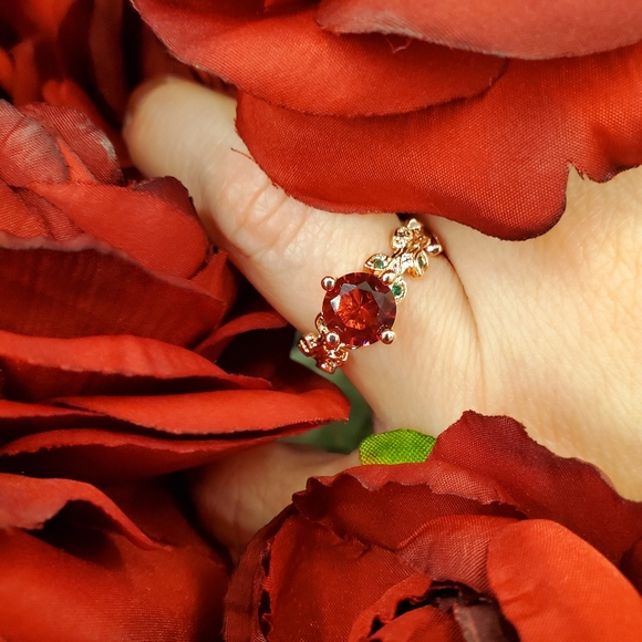Grand Romantic Gesture Red Ruby Rose Emerald Green Leaf Gemstone 925 Golden Ring - Picture 10 of 16